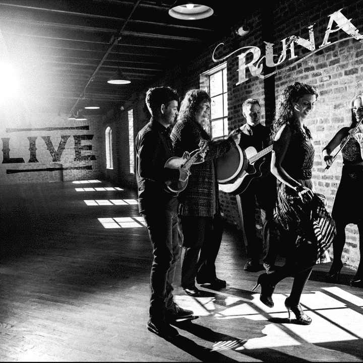 Runa  - Live