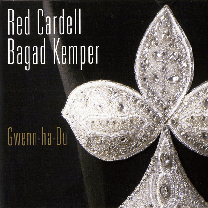 Bagad Kemper, Red Cardell  - Gwenn-ha-du